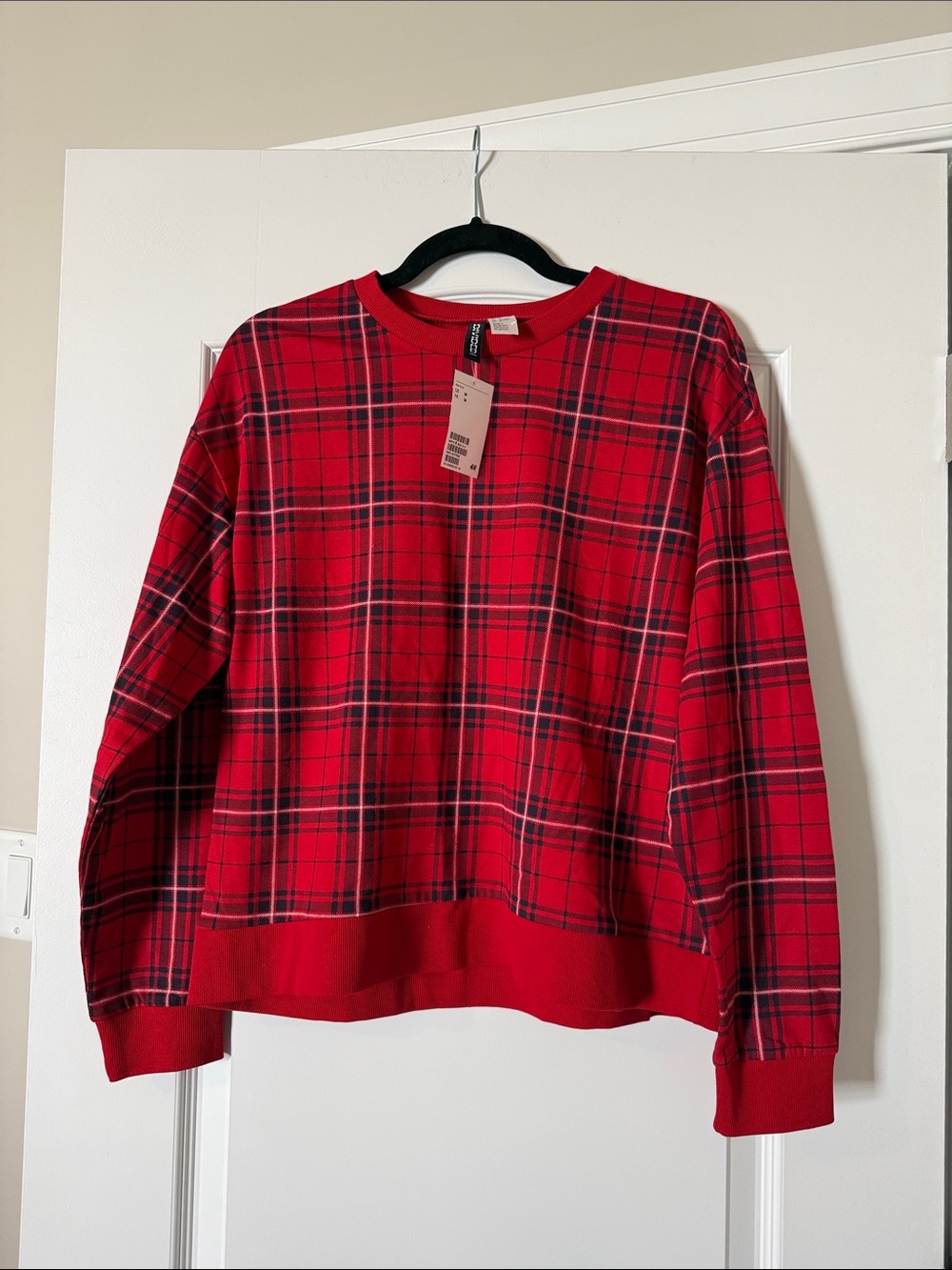 H&M Red Plaid Crewneck Sweatshirt